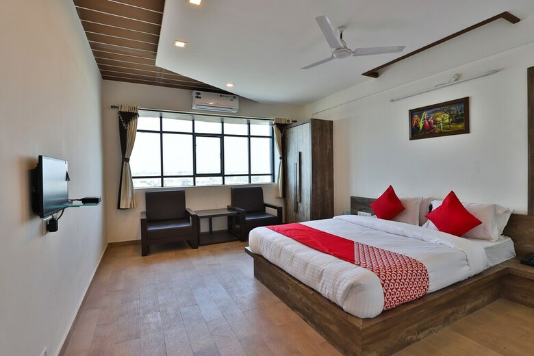 Hotel Oyo 30281 Krl Inn