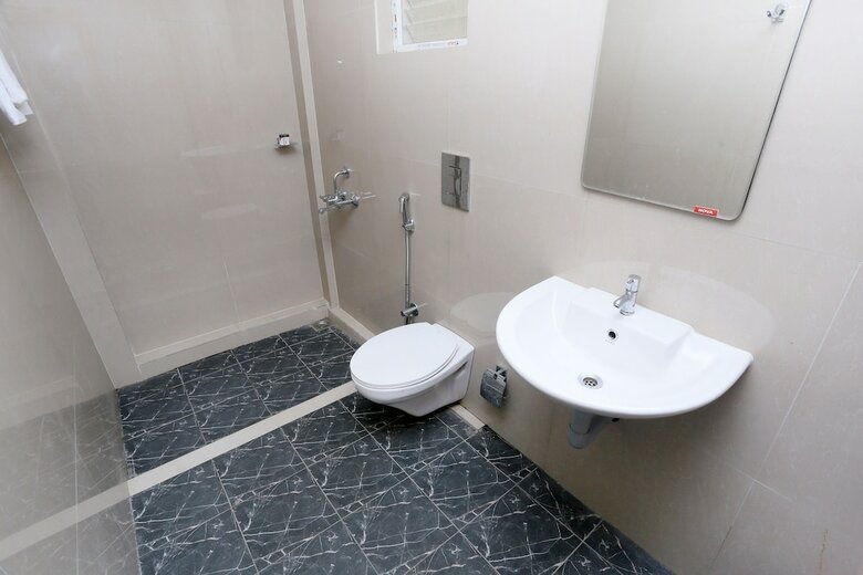 Hotel Oyo 30973 Thulasi Inn