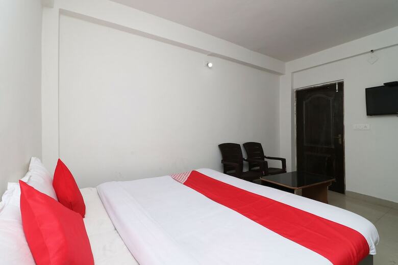 Hotel Oyo 29202 Sunny International