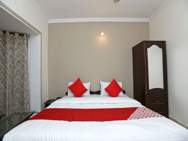 Oyo 38612 Hotel Krishna Towers