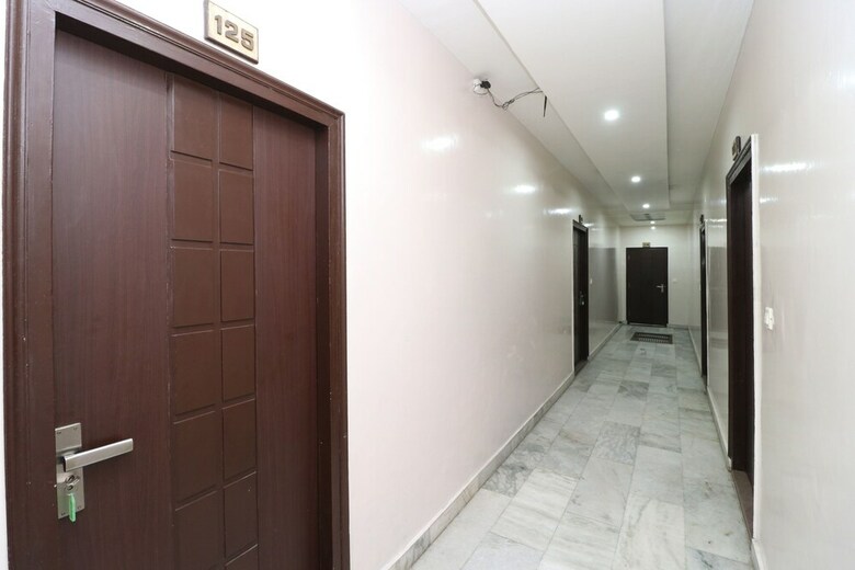 Oyo 29637 Hotel Kakkar
