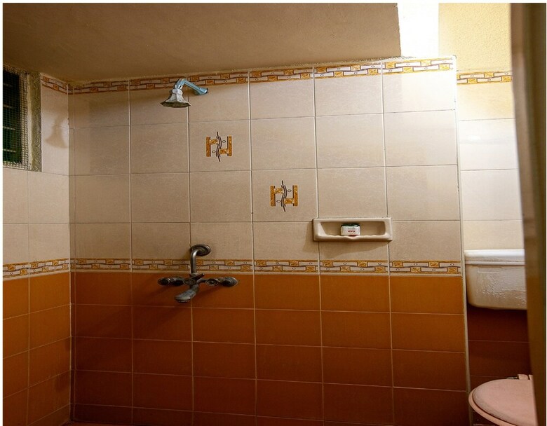Oyo 24963 Hotel Sudha Inn