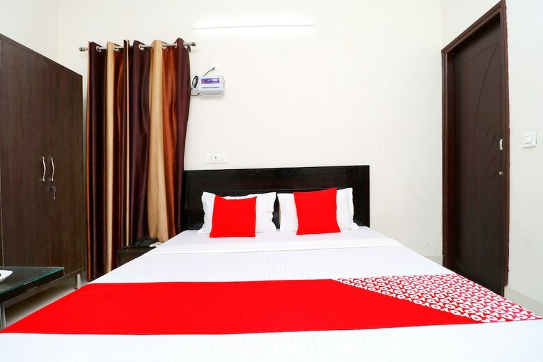 Oyo 44685 Hotel Park Lodge