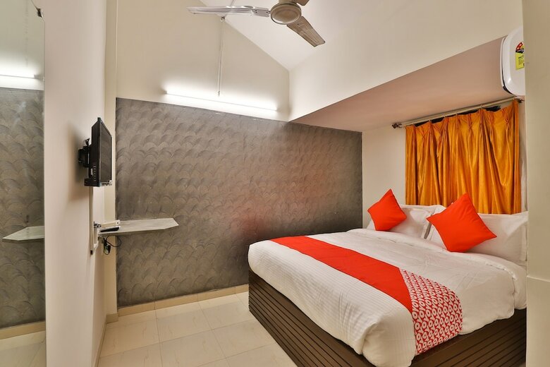 Oyo 29318 Hotel Krishna Palace