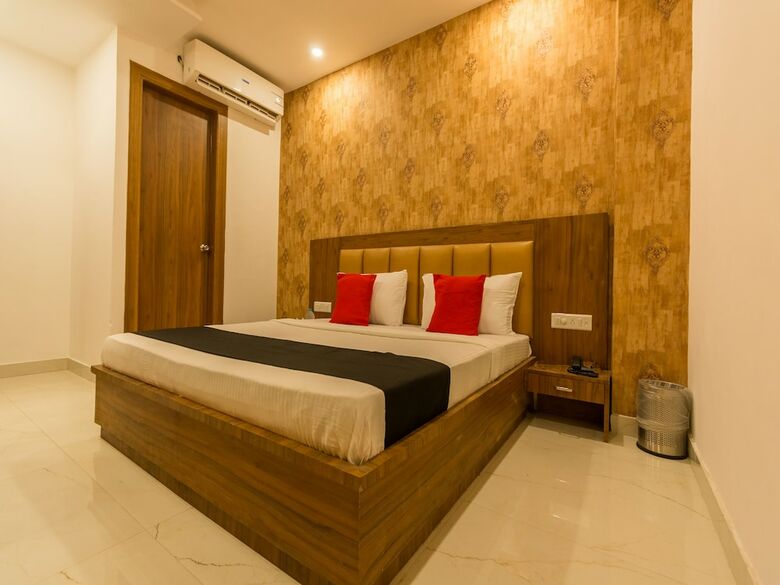 Hotel Capital O 44225 Neem Leaf