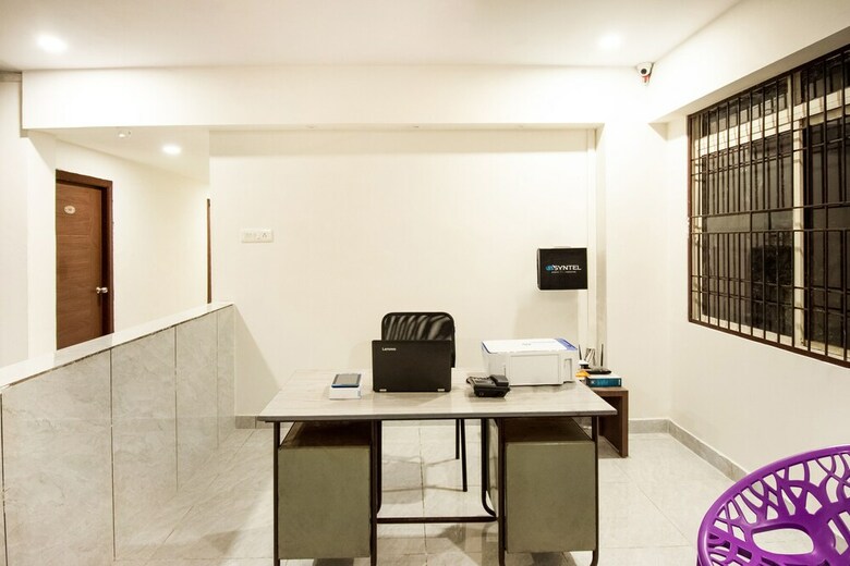 Hotel Oyo 29061 Suryas Grand