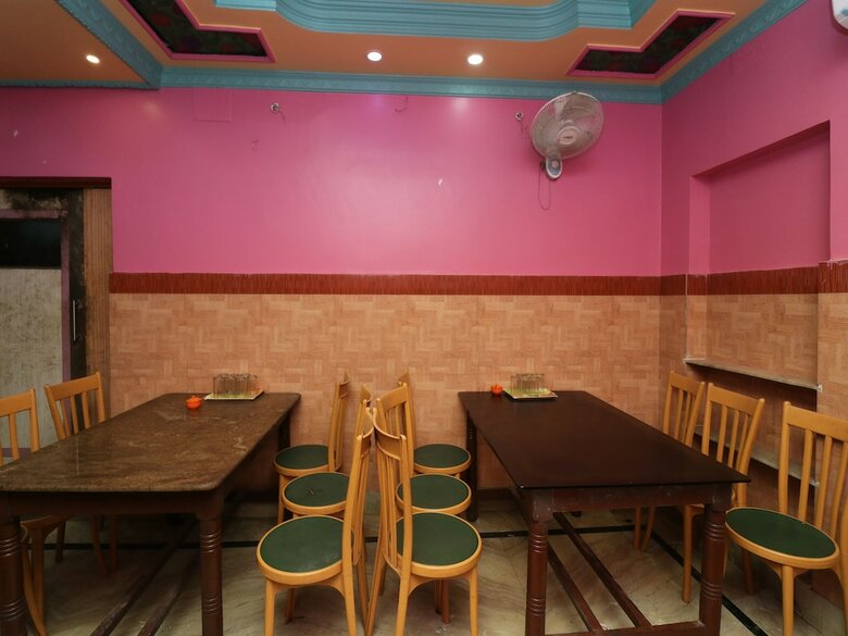 Oyo 27996 Hotel Green Park
