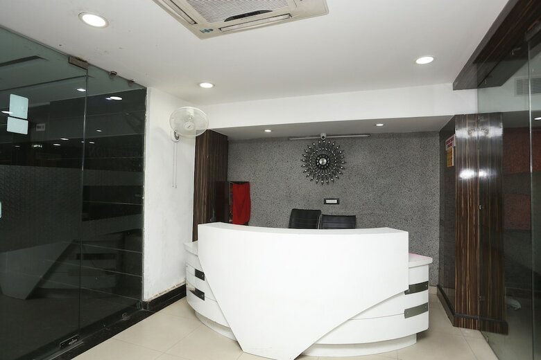 Oyo 29690 Hotel Galaxy