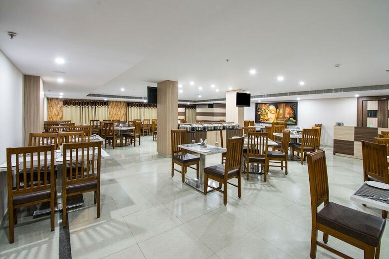 Hotel Collection O 30087 Daba Garden Road