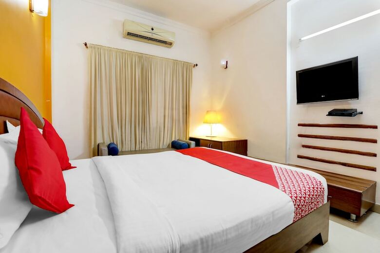 Oyo 872 West Park Hotel