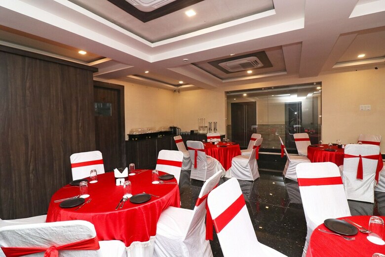 Capital O 27765 Hotel Vip Square
