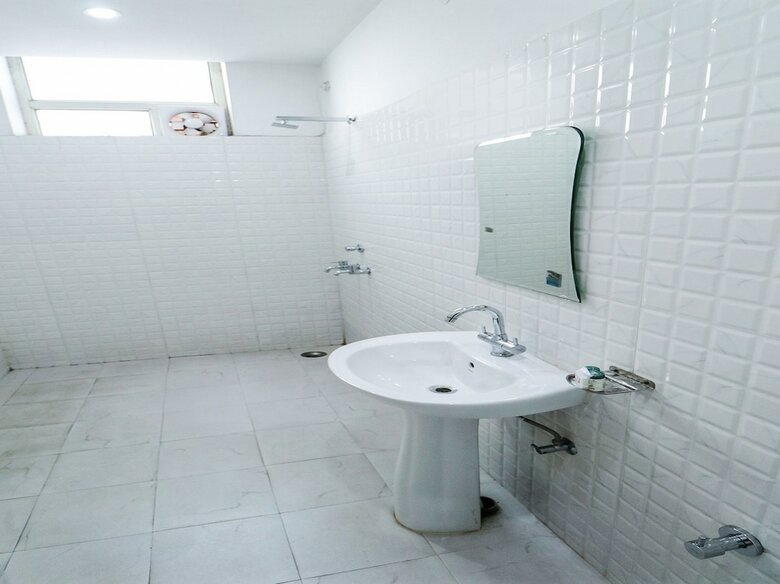 Oyo 26173 Hotel Divine Residency