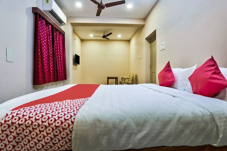 Hotel Oyo 29878 Sri Abirami Inn