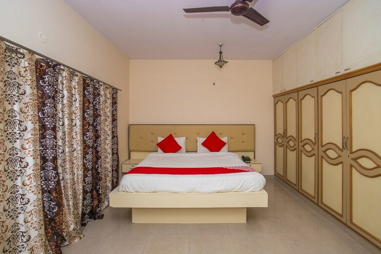 Hotel Oyo 24118 Slv Enterprises