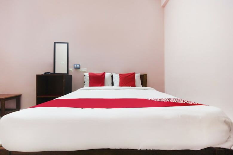 Hotel Oyo 8053 Banu Residency