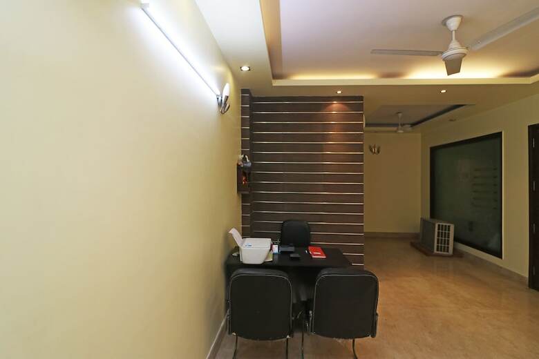 Hotel Oyo 28061 Amar Villa One