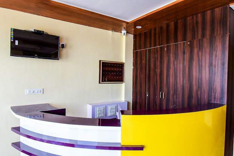 Hotel Capital O 38804 Eight Steps Resort
