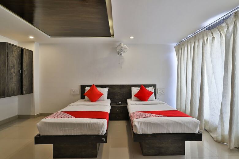Hotel Oyo 36026 Comfort Inn Regency