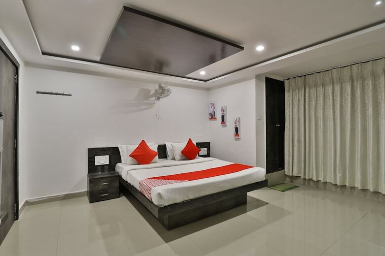 Hotel Oyo 36026 Comfort Inn Regency