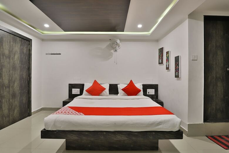 Hotel Oyo 36026 Comfort Inn Regency