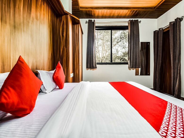 Hotel Oyo 30911 Eleven 43 Suites
