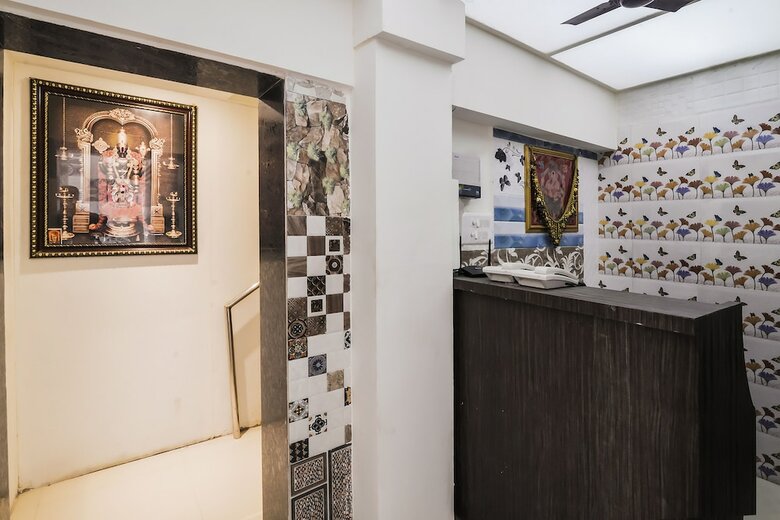 Hotel Oyo 24337 Akshaya Lodging