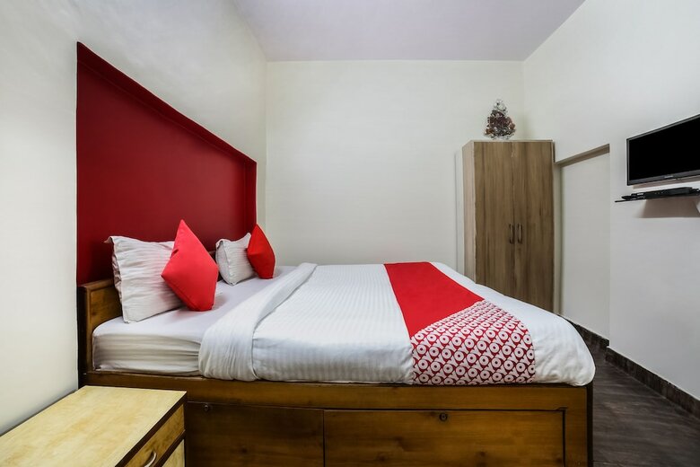 Oyo 30231 Hotel Anshu
