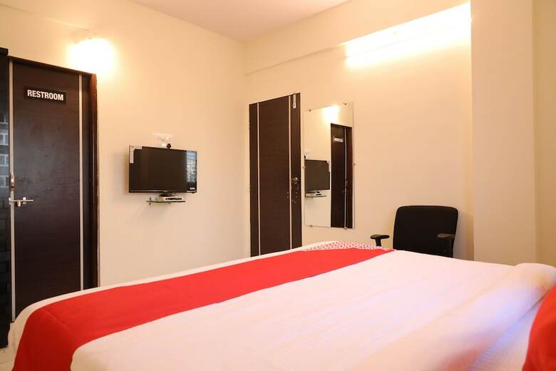 Hotel Oyo 30905 Uk Villa