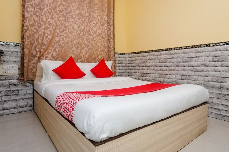 Oyo 29550 Hotel Nivara