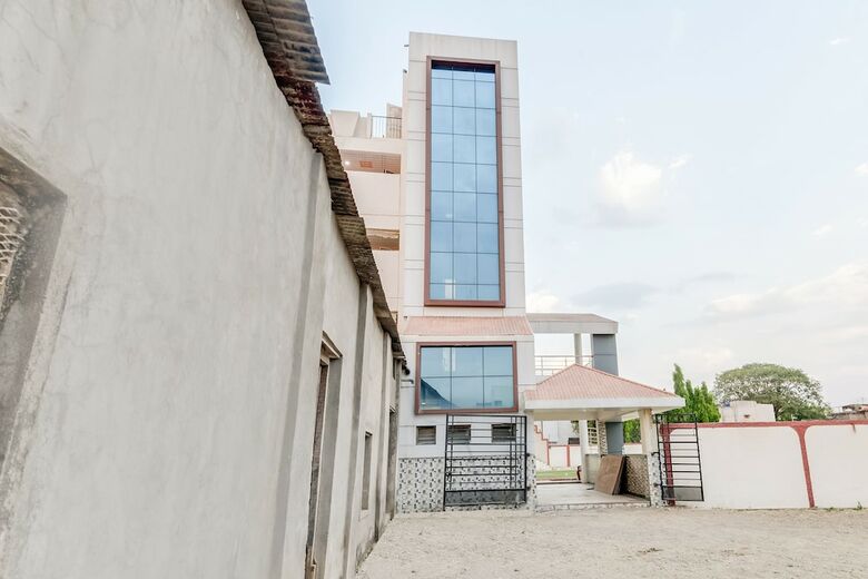 Oyo 33508 Hotel New Amit