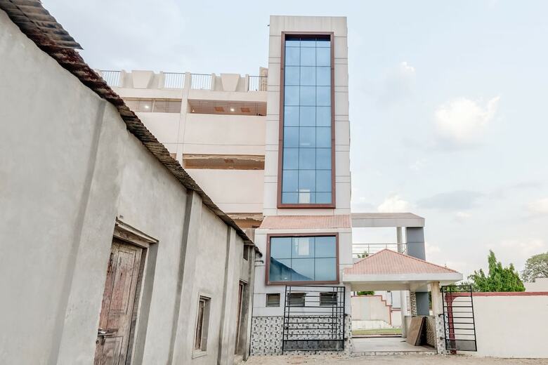 Oyo 33508 Hotel New Amit