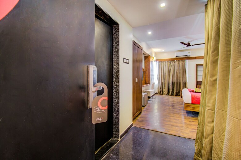 Hotel Collection O 30077 Viman Nagar