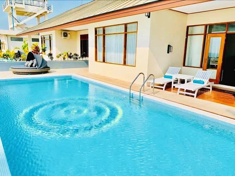 Hotel Chaung Tha Lodge