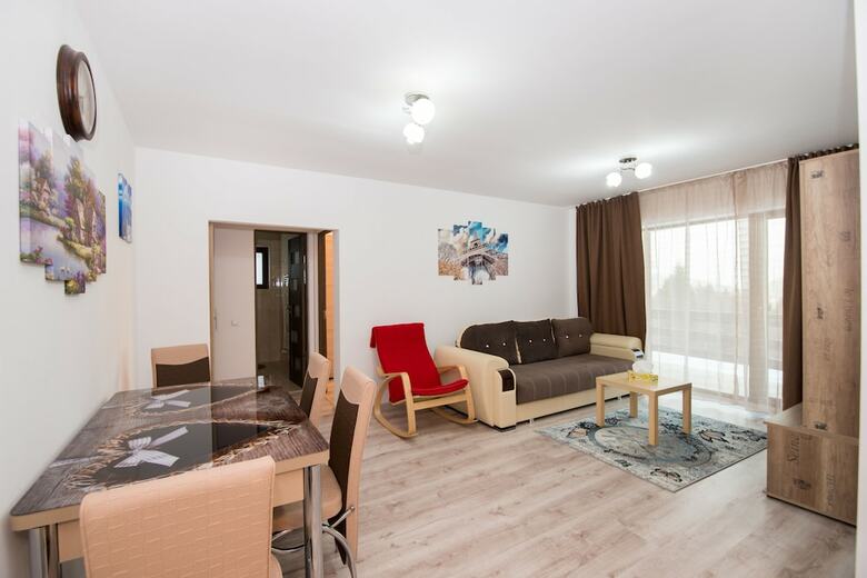 Beautiful And Bright Apartment