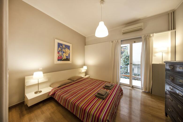 Artistic Apartment In The Middle Of Everything