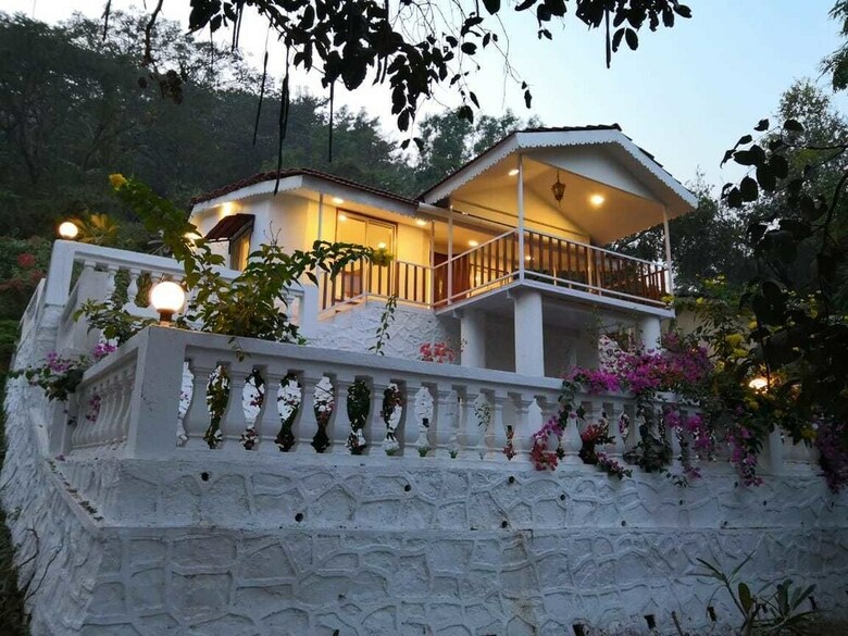 Hotel Ekdant Holiday Home