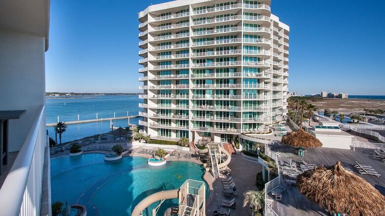 Four Bedroom Condo With Wraparound Balcony - Unit Crc0510