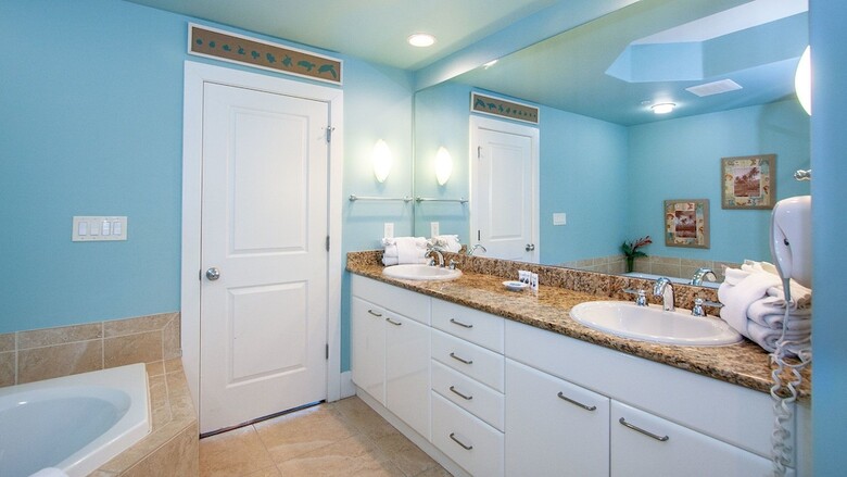 Poolside Condo With Bay Views - Unit Crc0309