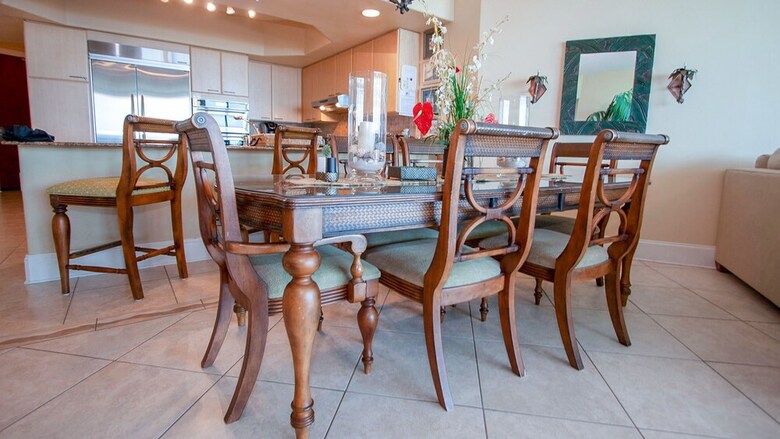 Three Bedroom Condo With Stunning Views - Unit Crb1211