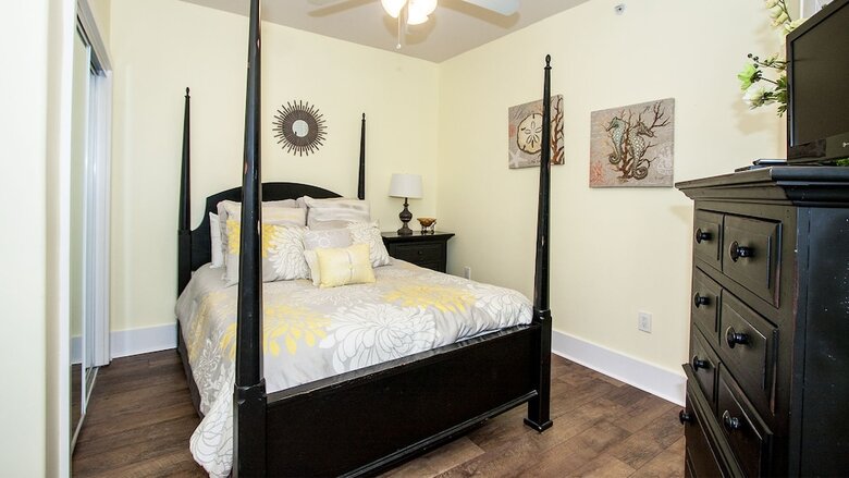 Three Bedroom Condo With Calming Bay Views - Unit Crd0303