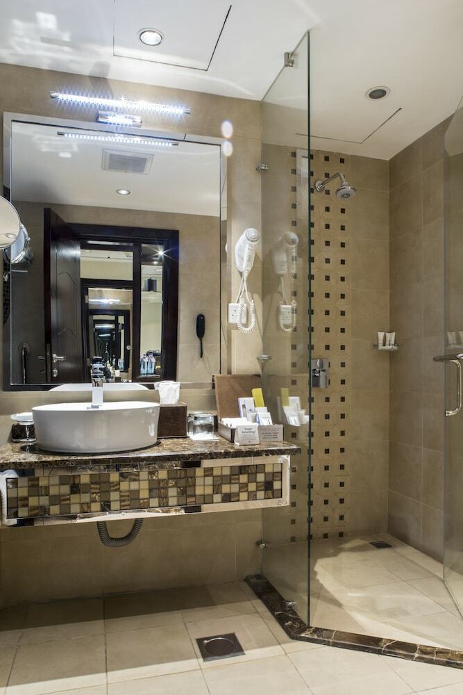 Hotel Crowne Plaza Riyadh Al Waha