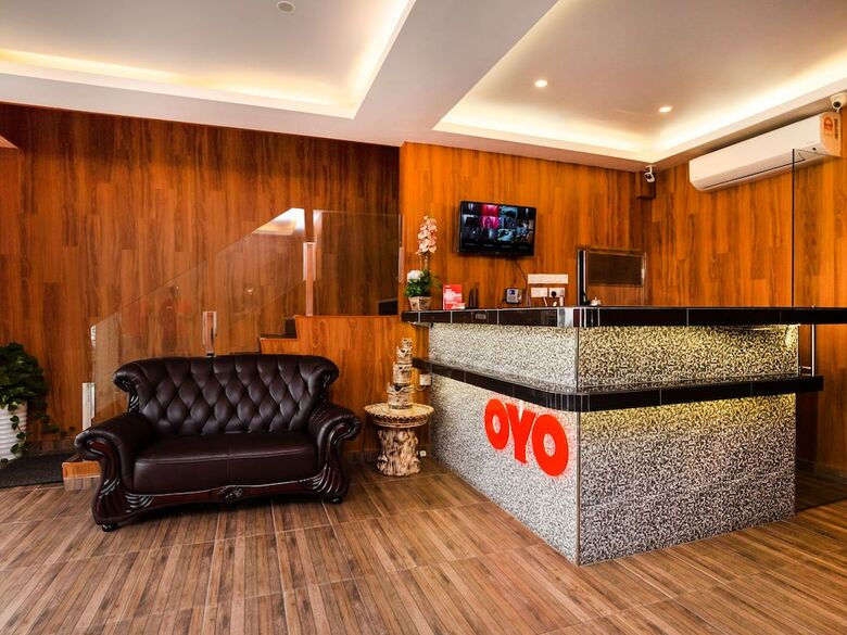 Oyo 44085 Zen Zeng Hotel