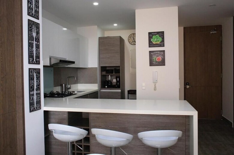 Apartamentos Moderno Edificio Sobre La Playa - Luxury