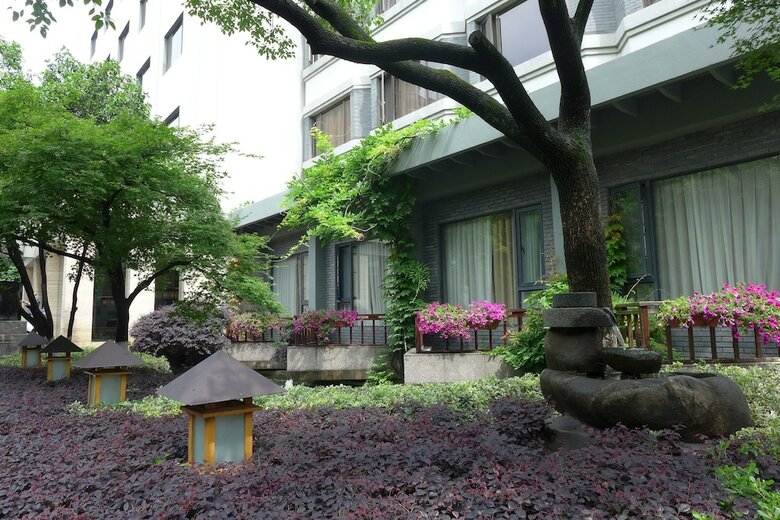 Ssaw Boutique Hotel Yellow Dragon