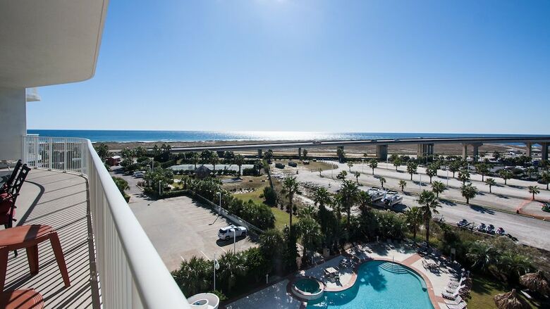 Condo Overlooking The Gulf And Bay - Unit Crb0616