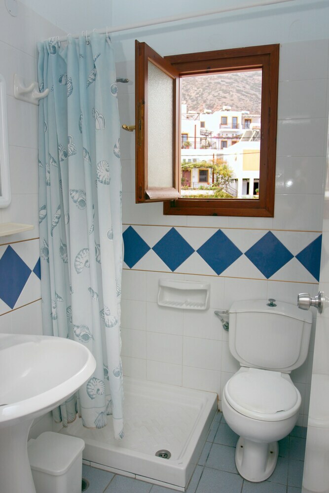 Romantica Hotel Apartments
