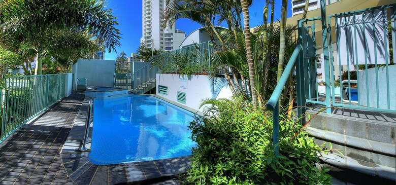 Emerald Sands Apartments