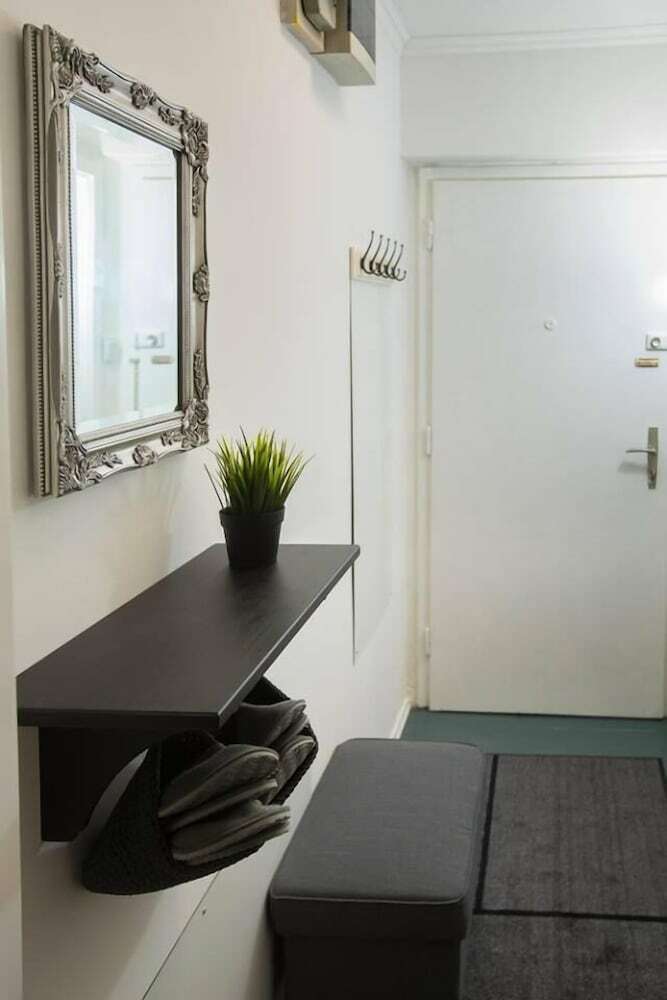Green Avenue Apartment