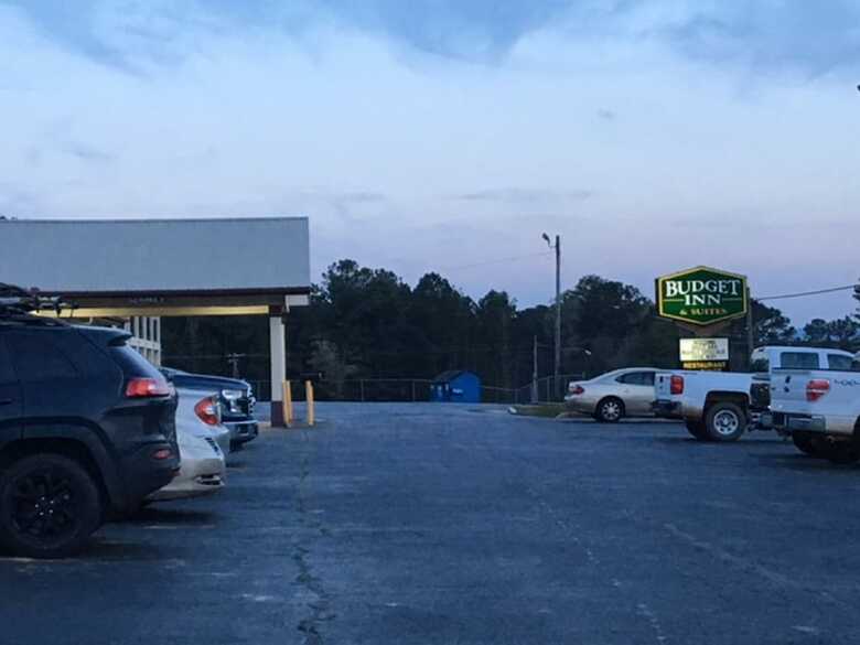Hotel Budget Inn And Suites