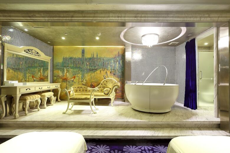 Hangzhou Tower Hotel